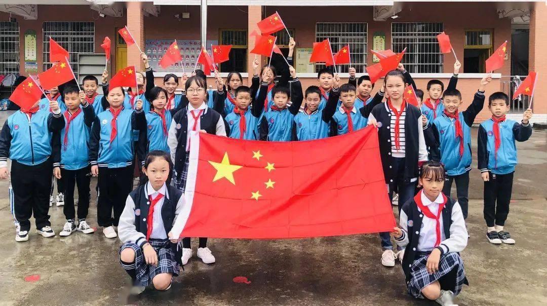 黄健翔：什么时候换帅？等世界杯预选赛也完蛋了以后？